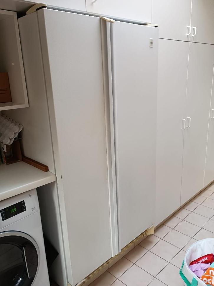 Amana frigo/koelkast en diepvriezer, Elektronische apparatuur, Koelkasten en IJskasten, Zo goed als nieuw, Met aparte vriezer