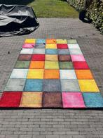 Kleurrijk tapijt in vierkanten, Huis en Inrichting, Stoffering | Tapijten en Vloerkleden, Ophalen, Overige kleuren, 200 cm of meer
