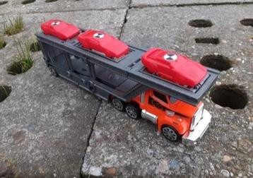 Mattel Hot Wheels s'écrase sur un gros engin de transport Su, Enlèvement ou Envoi