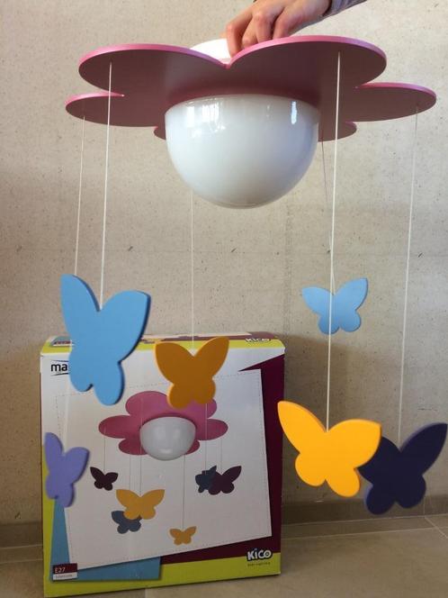 Plafondlamp kinderkamer met houten vlinders (Massive – KICO), Enfants & Bébés, Chambre d'enfant | Aménagement & Décoration, Comme neuf