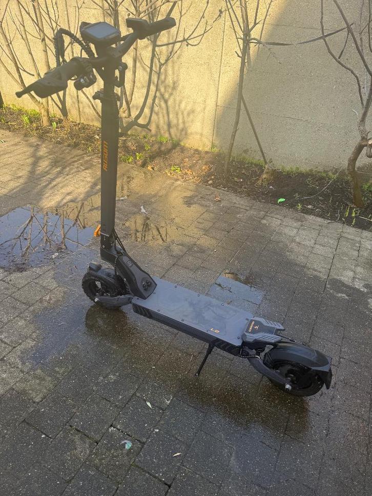 Ausom l2 + oplader + slot, Vélos & Vélomoteurs, Trottinettes, Neuf, Step électrique (E-scooter), Enlèvement
