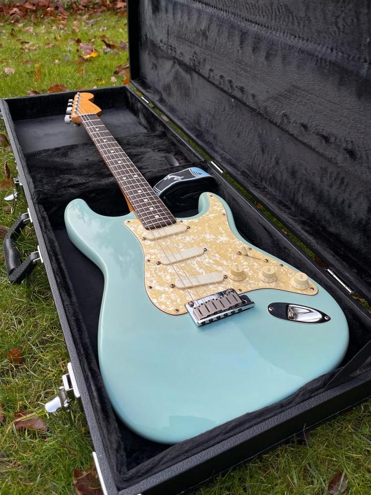 Fender Stratocaster Plus 1996 Sonic Blue !RARE!, Muziek en Instrumenten, Snaarinstrumenten | Gitaren | Elektrisch, Gebruikt, Solid body