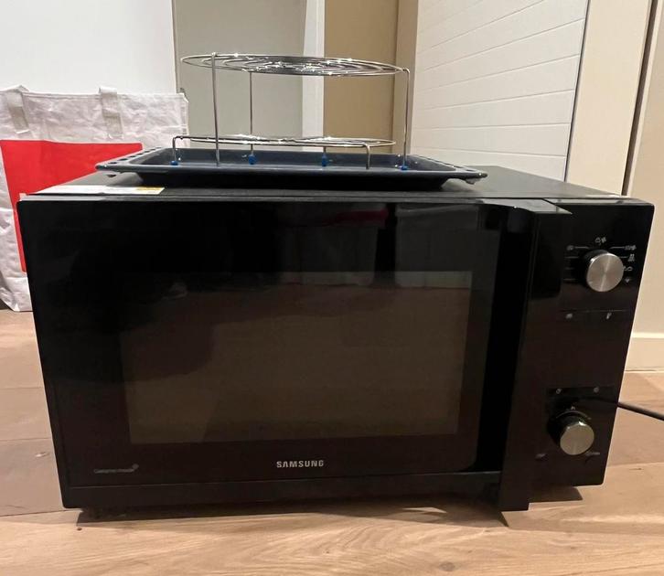 Combi oven/microgolfoven Samsung, Elektronische apparatuur, Ovens, Zo goed als nieuw, Vrijstaand, Oven met grill, Hete lucht, Microgolffunctie