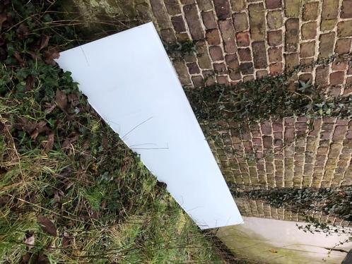 GRATIS lacobel wit glas 3m20, Huis en Inrichting, Kasten |Televisiemeubels, Zo goed als nieuw, Glas, Ophalen