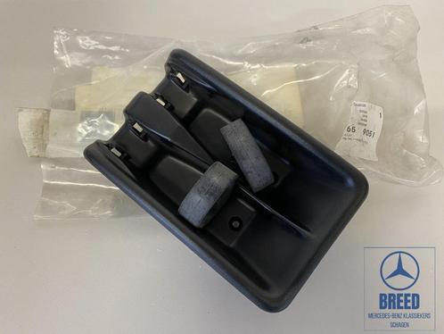 NOS rozet gordelsluiting links Mercedes-Benz W124 T-model S1, Auto-onderdelen, Interieur en Bekleding, Mercedes-Benz, Nieuw, Ophalen of Verzenden