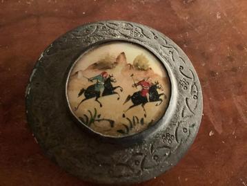 Poederdoosjes beschikbaar voor biedingen