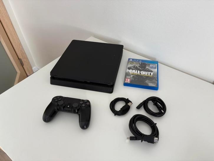 PS4 Slim (1Tb) + 1 Controller + 1 Game, Games en Spelcomputers, Spelcomputers | Sony PlayStation 4, Zo goed als nieuw, Slim, 1 TB