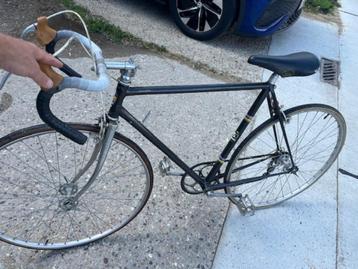 Vintage Racefiets Record Luxe beschikbaar voor biedingen