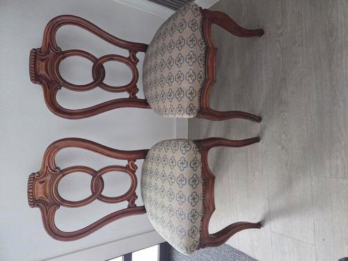 Antieke stoelen (4) GRATIS, Antiek en Kunst, Antiek | Meubels | Stoelen en Sofa's, Ophalen