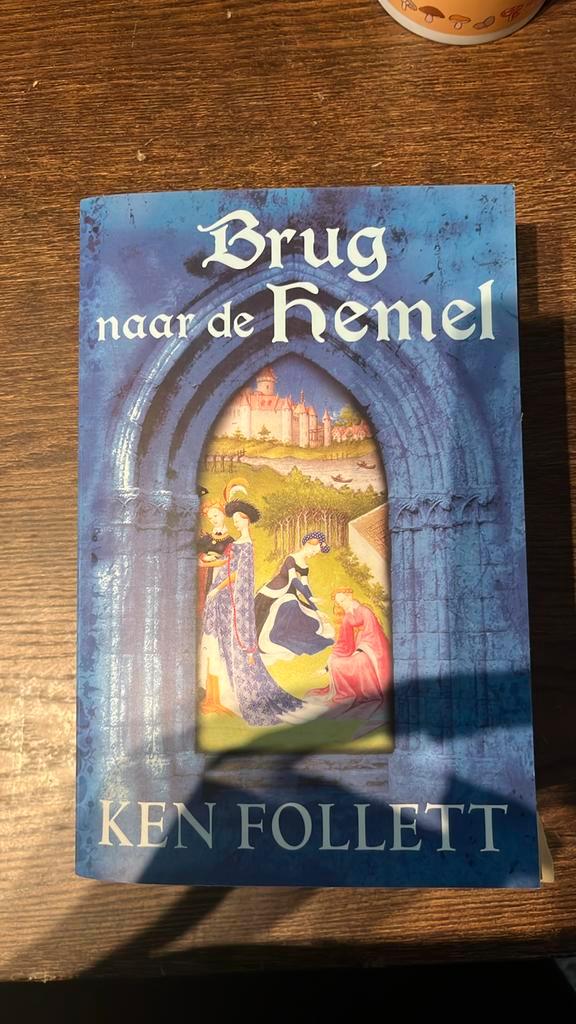 Ken Follett - Brug naar de hemel, Boeken, Historische romans, Zo goed als nieuw, Ophalen of Verzenden