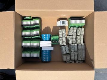 Astro-klok, Relais, dimmers, DIN-rail klemmen beschikbaar voor biedingen