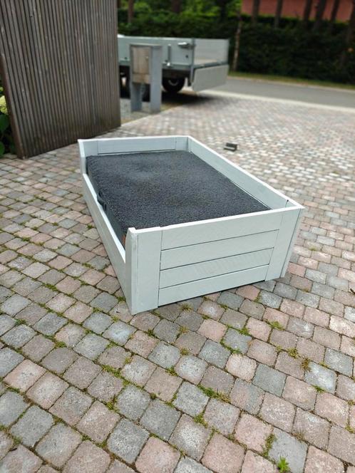 2 hondenbedden en 1 hondenkussen ook appart te koop, Dieren en Toebehoren, Hondenbenches, Gebruikt, Ophalen