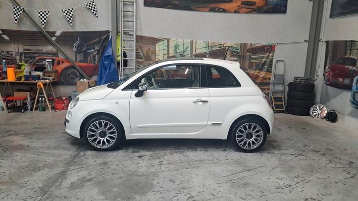 Fiat 500 Lounge 1.2i TOPSTAAT!, Autos, Fiat, Entreprise, Caméra de recul, Essence, Euro 5, Boîte manuelle, Enlèvement