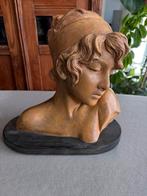 Villanis - Esmeralda - platre, Enlèvement