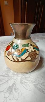 Petit vase indien fait main, Ophalen