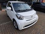 Toyota IQ 1.0B 08/2012, Auto's, Toyota, Euro 5, Stof, Zwart, Wit