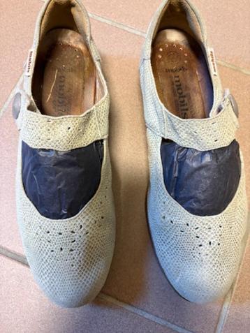 Schoenen Mobils maat 40 beschikbaar voor biedingen