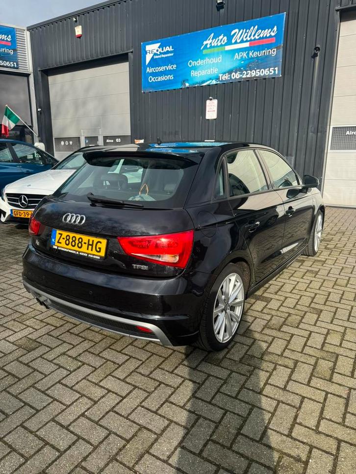 Audi A1 1.4 Tfsi 90KW Sportback 2013 Zwart- KM 130600, Auto's, Audi, Particulier, A1, Airbags, Airconditioning, Bluetooth, Centrale vergrendeling