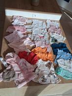 Pakket - Maat 62 - Meisje - Tshirt - Trui - Kleedje, Enlèvement, Taille 62