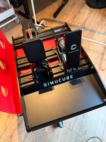Simucube pedals ,active pedals + baseplate beschikbaar voor biedingen