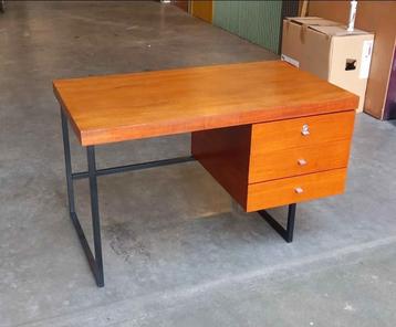 Vintage Pierre Guariche Meurop bureau model „Standard” 1960 beschikbaar voor biedingen