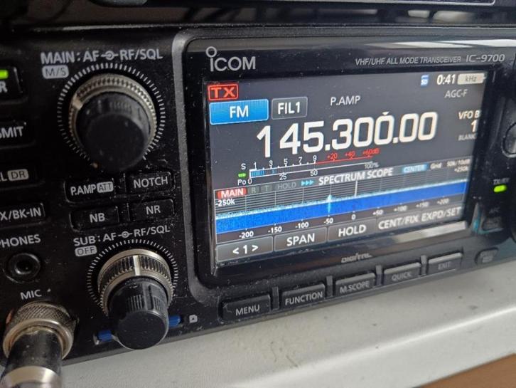ICOM 9700, Telecommunicatie, Zenders en Ontvangers, Zo goed als nieuw, Verzenden