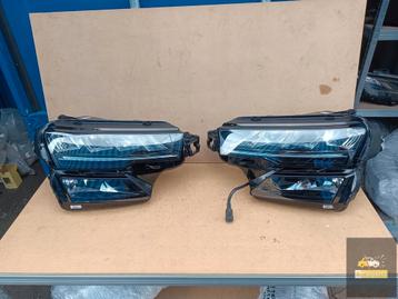 Skoda Karoq Lift LED-lamp rechts links beschikbaar voor biedingen