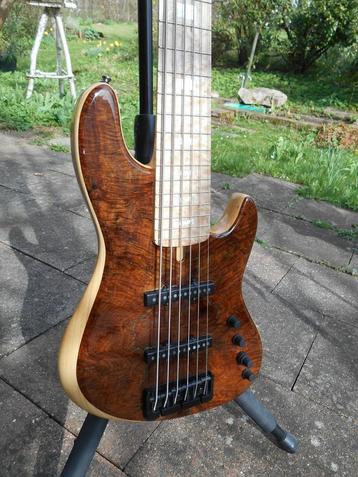 Pavel jazz pro 6 deluxe beschikbaar voor biedingen