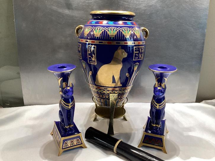 Vase et chandeliers Bast. 018/AE/IE.FE., Antiquités & Art, Antiquités | Vases, Enlèvement