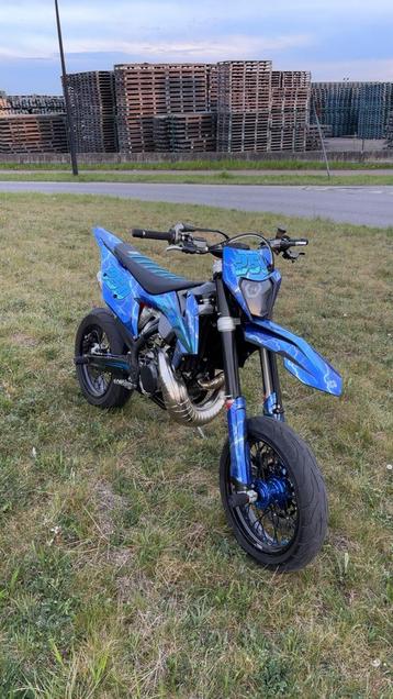 Kappenset + stickerset KTM EXC 2020-2023 beschikbaar voor biedingen