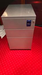 Caisse de rangement metalique, Enlèvement, Comme neuf