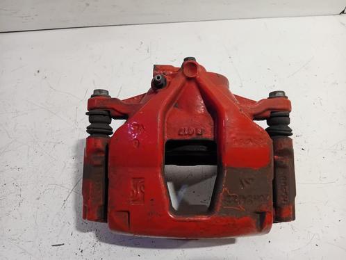 REMKLAUW RECHTS VOOR Abarth 500 / 595 / 695 (01-2008/-), Auto-onderdelen, Remmen en Aandrijving, Overige automerken, Gebruikt