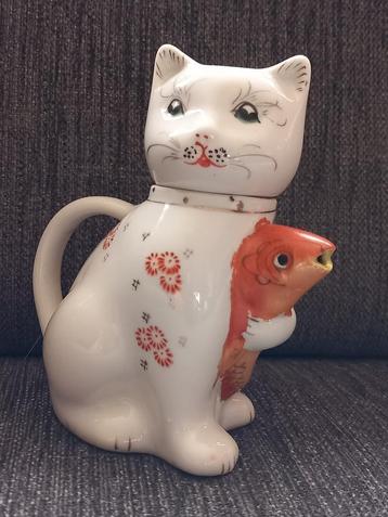 Kat met vis - beeldje - kannetje - verzamelobject beschikbaar voor biedingen