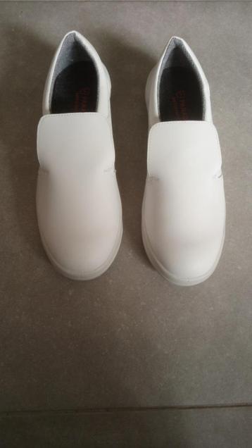 Chaussures de sécurité neuves 44, Enlèvement ou Envoi, Neuf
