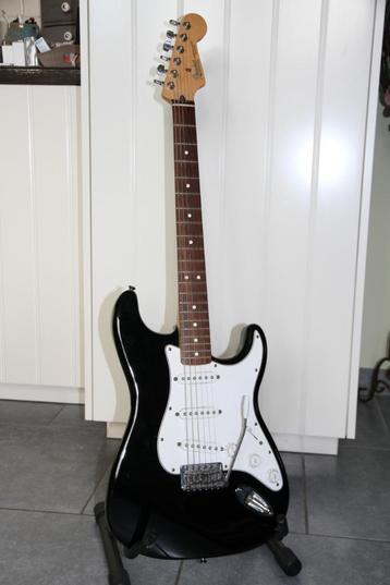 Fender Standard Stratocaster Mex 2008 Black SSS