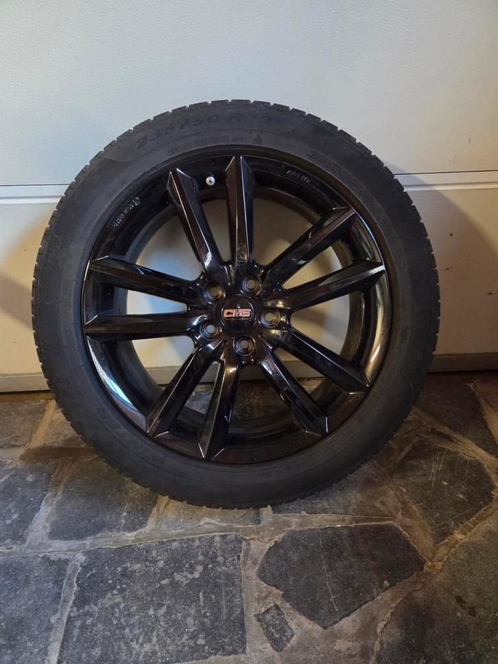 Zwarte CMS velgen + winterbanden Pirelli, Auto-onderdelen, Banden en Velgen, Band(en), Winterbanden, 19 inch, 235 mm, Gebruikt