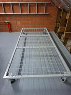 Metalen bed, Postzegels en Munten, Ophalen