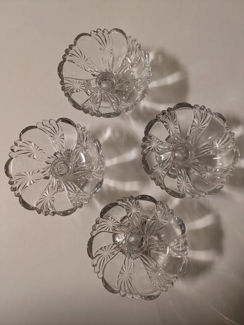 Luxval Bambous et etoiles kommetjes op voet, Antiek en Kunst, Antiek | Glaswerk en Kristal, Ophalen of Verzenden