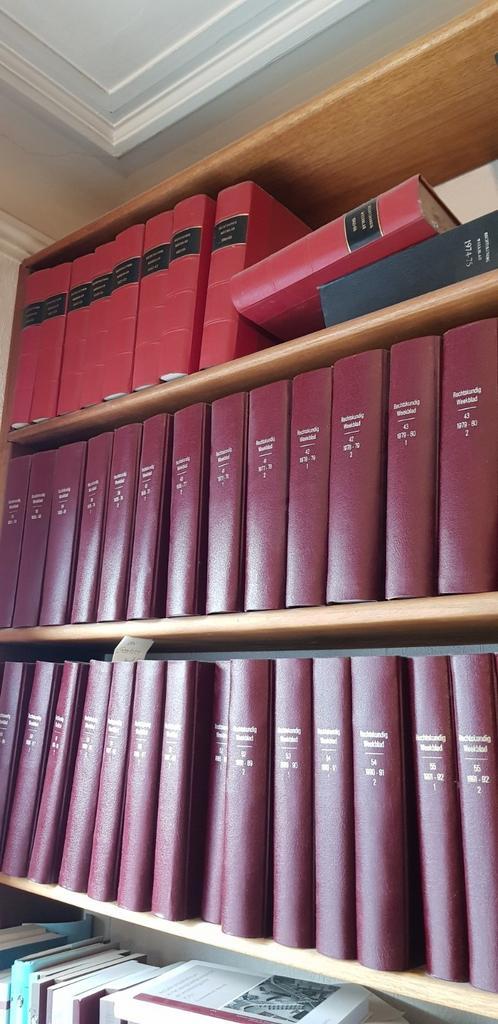 Rechtskundig Weekblad, Boeken, Encyclopedieën, Zo goed als nieuw, Ophalen