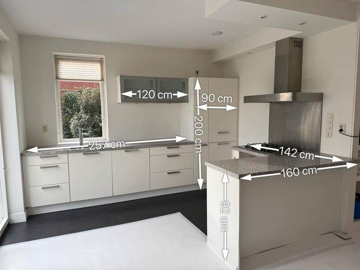 Cuisine équipée complète, Maison & Meubles, Cuisine | Cuisines complètes, Granit ou Pierre, Enlèvement