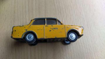 LION CAR DAF 600, geel, volkomen origineel beschikbaar voor biedingen