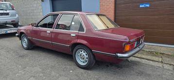 Opel Rekord 2.0 1981, Autos, Oldtimers & Ancêtres, Boîte manuelle, 5 portes, Particulier, Tissu