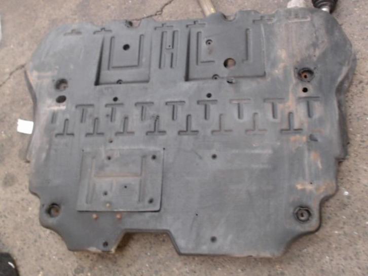 Cache sous moteur Suzuki Alto 3 1.0i 50kw 2009 LP/15073, Auto-onderdelen, Motor en Toebehoren, Suzuki, Gebruikt, Ophalen of Verzenden