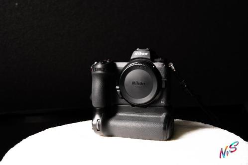 Nikon hybride Z6 ii + Grip + 2 batteries + accessoires, Audio, Tv en Foto, Fotocamera's Digitaal, Zo goed als nieuw, Spiegelreflex