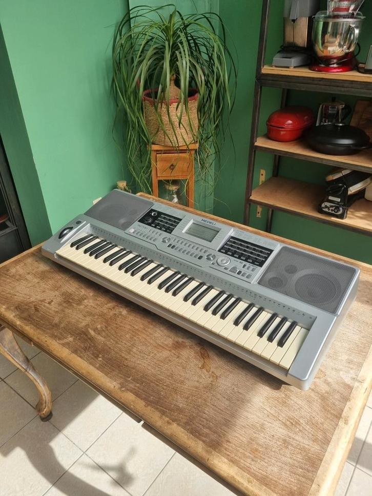 MIDI Keyboard - Medeli md700, Muziek en Instrumenten, Keyboards, Gebruikt, 61 toetsen, Medeli, Aanslaggevoelig, Midi-aansluiting