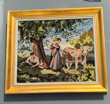 Naaiwerkje in mooie kader 71x62cm beschikbaar voor biedingen