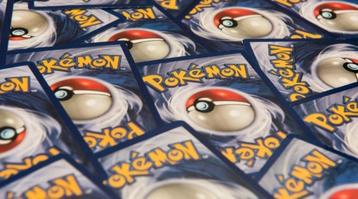 200 pokémon mixed collection (DE) beschikbaar voor biedingen