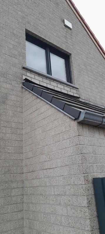 Gratis vlakke dakpannen in beton.  beschikbaar voor biedingen