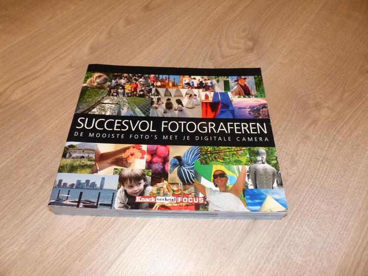 Boek Lannoo succevol fotograferen, Boeken, Kunst en Cultuur | Fotografie en Design, Zo goed als nieuw, Ophalen of Verzenden