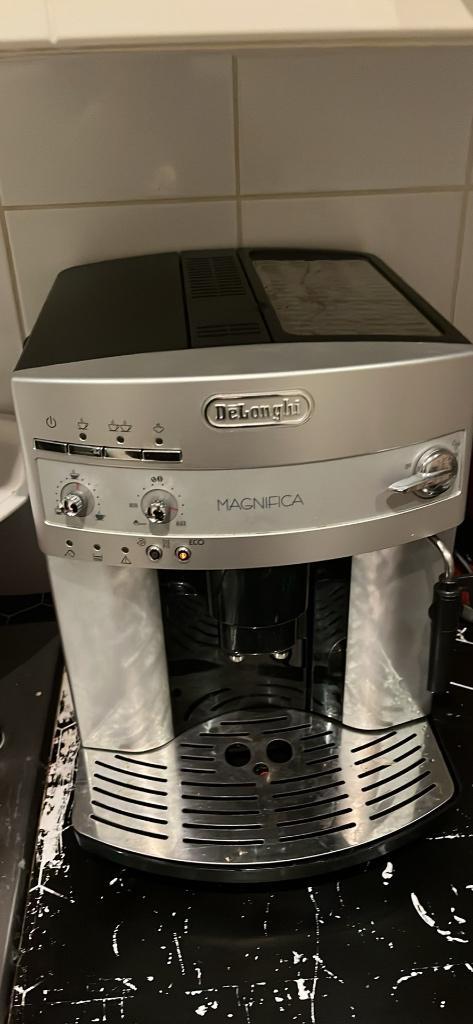 Cafetière DeLonghi, Electroménager, Cafetières, Comme neuf, Café moulu, Café en grains, Cafetière, Enlèvement ou Envoi